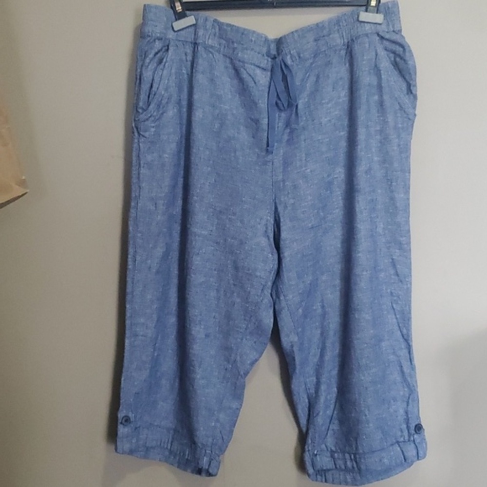 Ladies capris size 20
